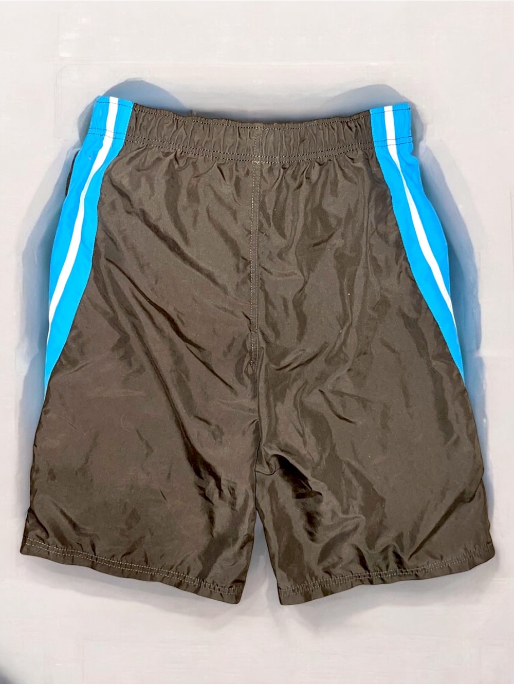 Men’s Cherokee Size XL(16/18) Dark Brown with Bright Blue Side Panels - Picture 2 of 7